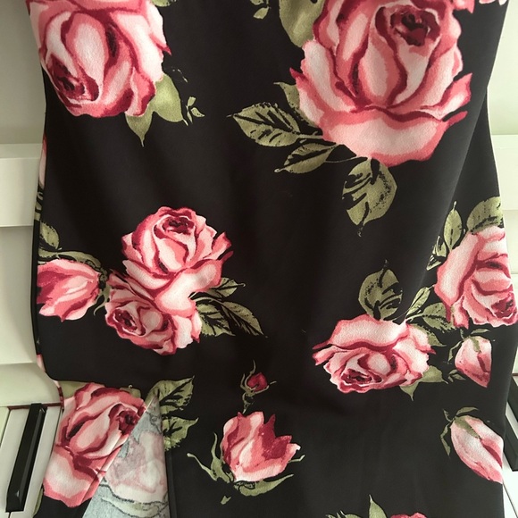 Guess Los Angeles Roses Black and Pink Bodycon Dress Small NWT S - Picture 15 of 16